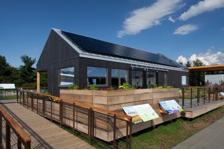 Сонячні батареї в архітектурі та дизайні