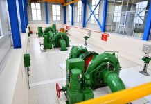МикроГЭС до 100 кВт: как горный ручей заменяет дизель МикроГЭС до 100 кВт на горном ручье как автономный источник электроэнергии для фермы