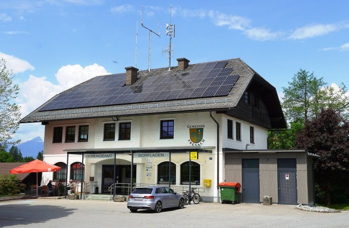 Ukraine Solar+Storage Auction Oversubscribed Nearly Fourfold Solar power plant with battery storage system — Ukraine solar-plus-storage auction 2026